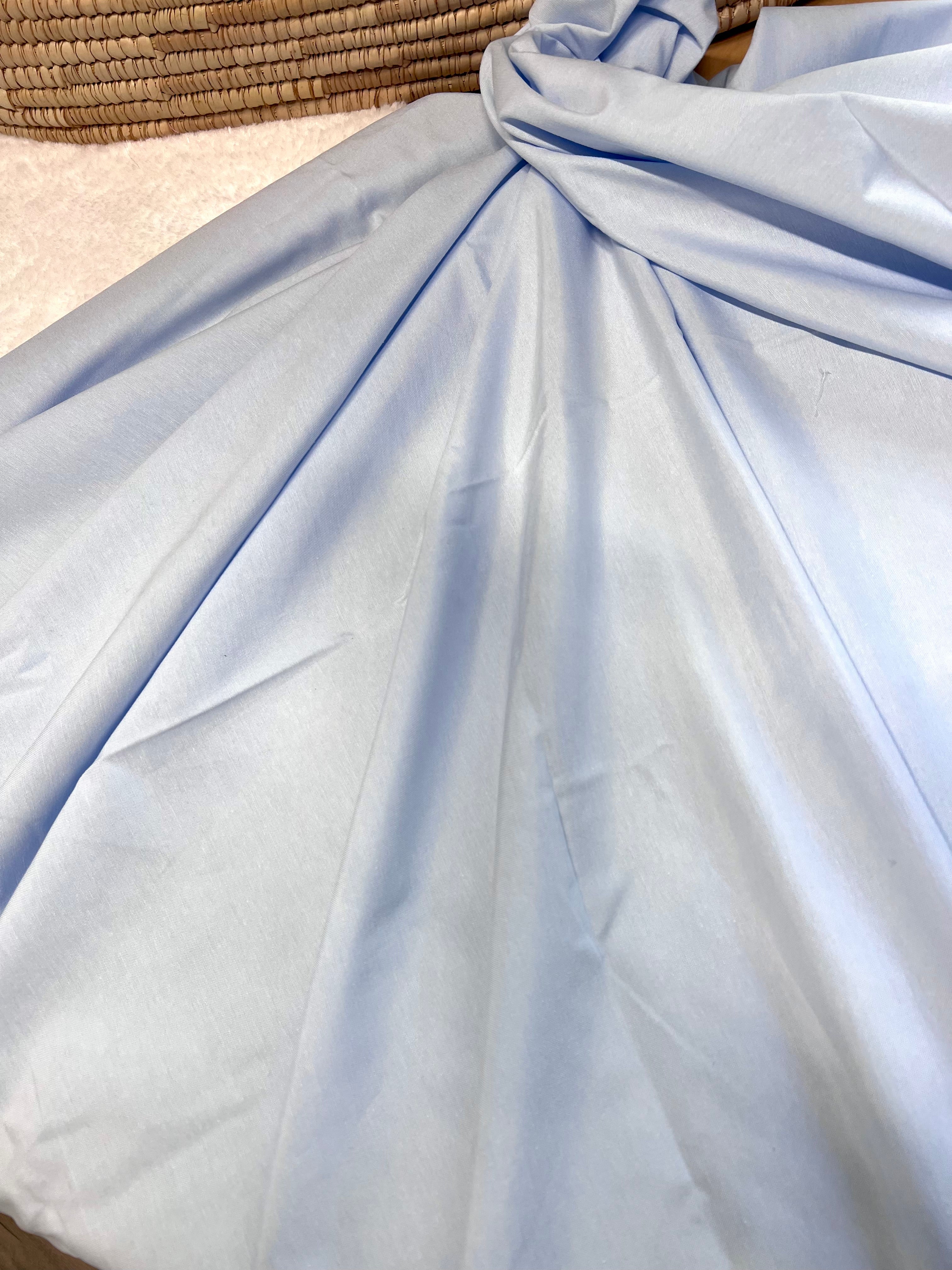 Kleine himmelblaue Baumwolle