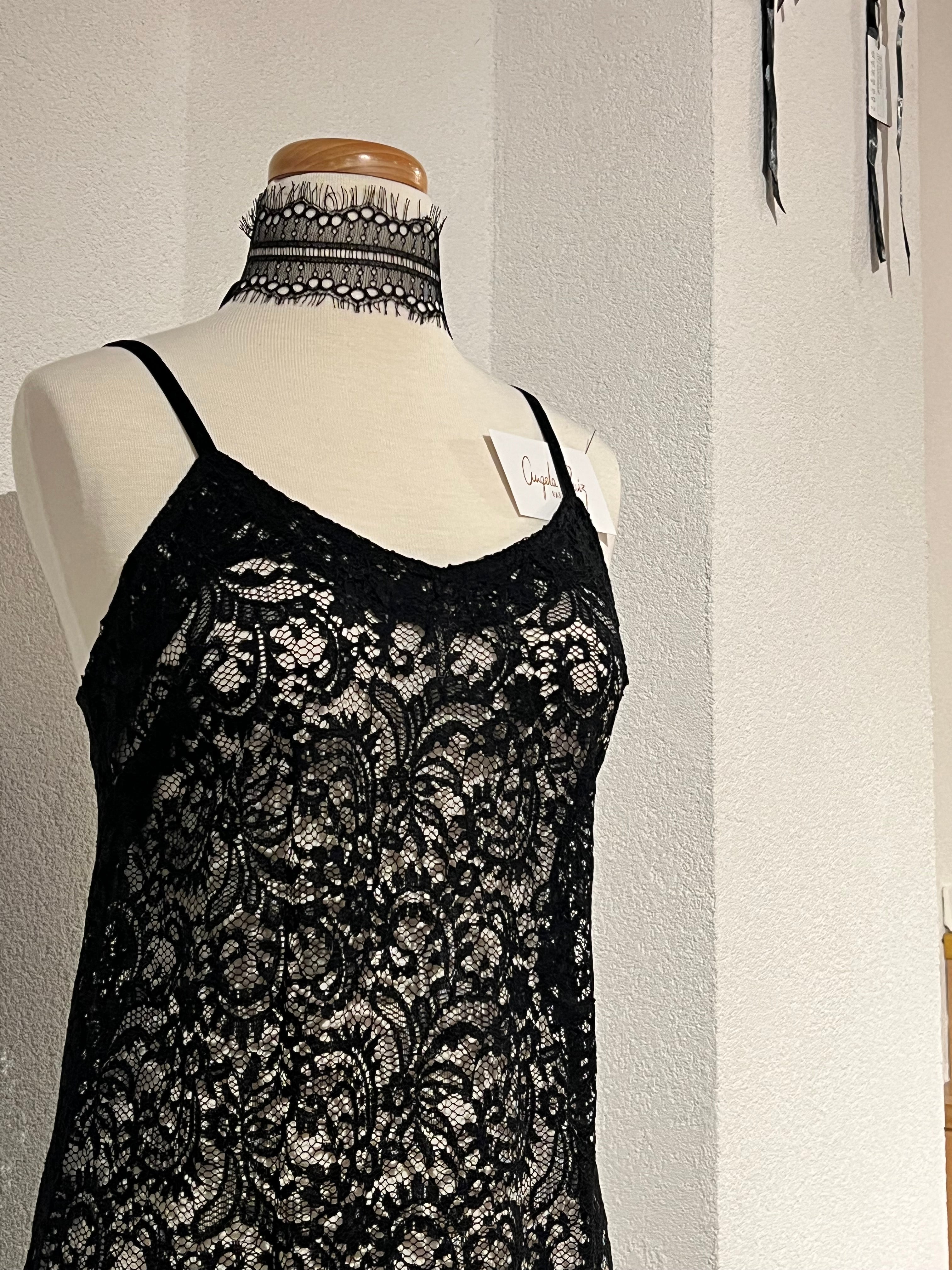 Nuisette en dentelle noire