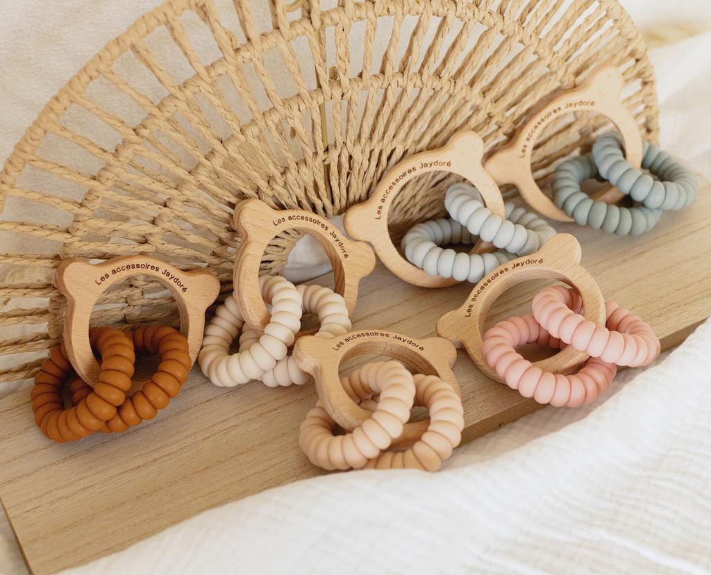 Anneau de dentition avec silicone