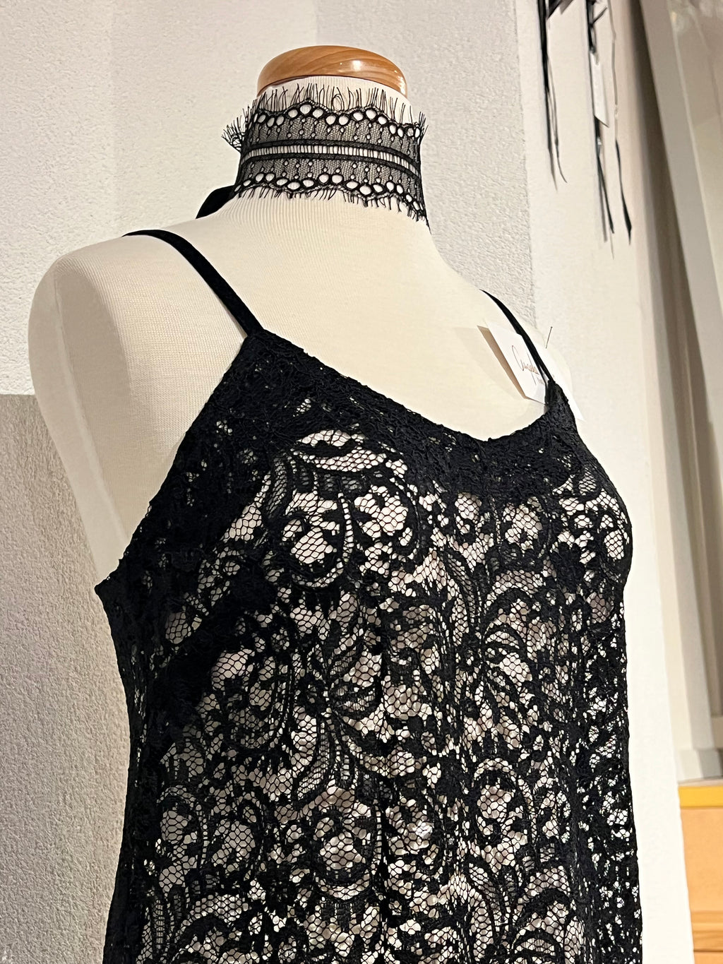 Nuisette en dentelle noire