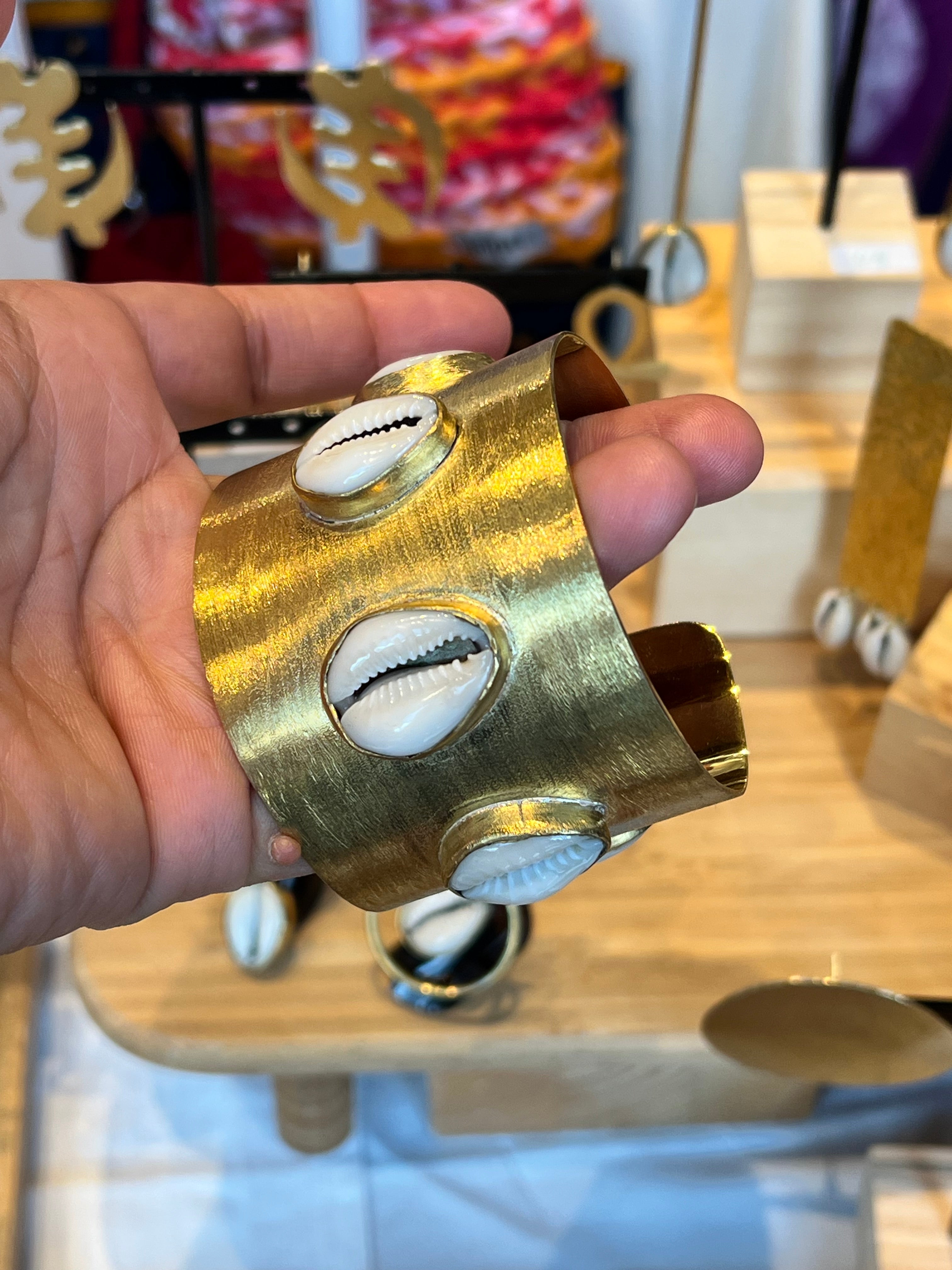 Bracelets rigides, collection