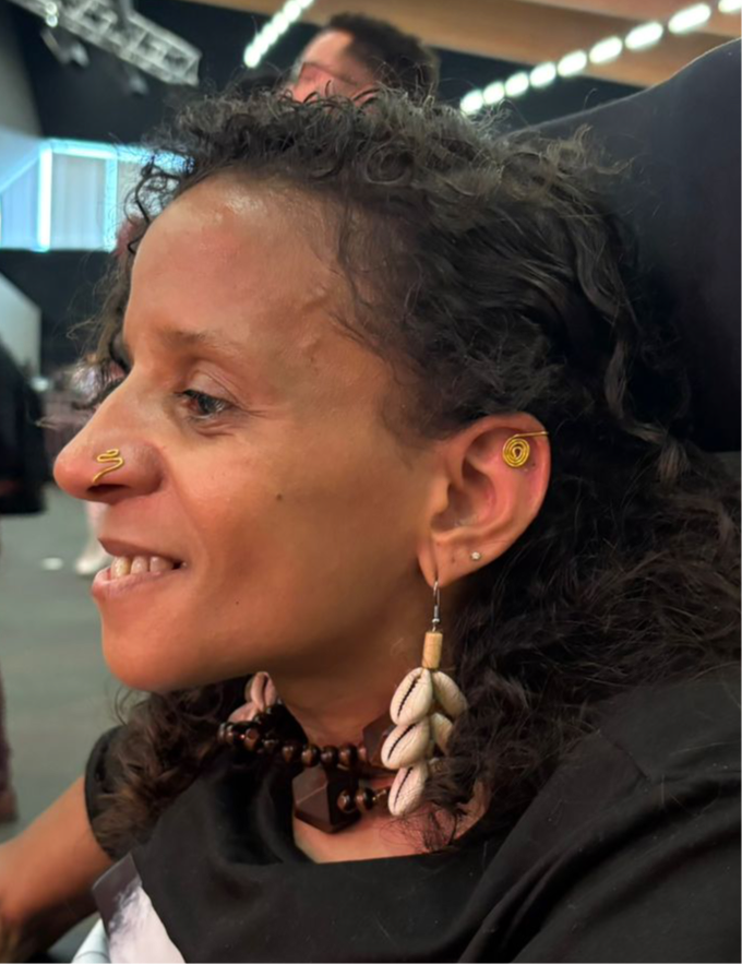 « Faux » Piercing oreille