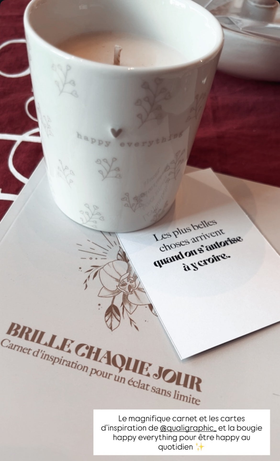 Bougie Happy Everything