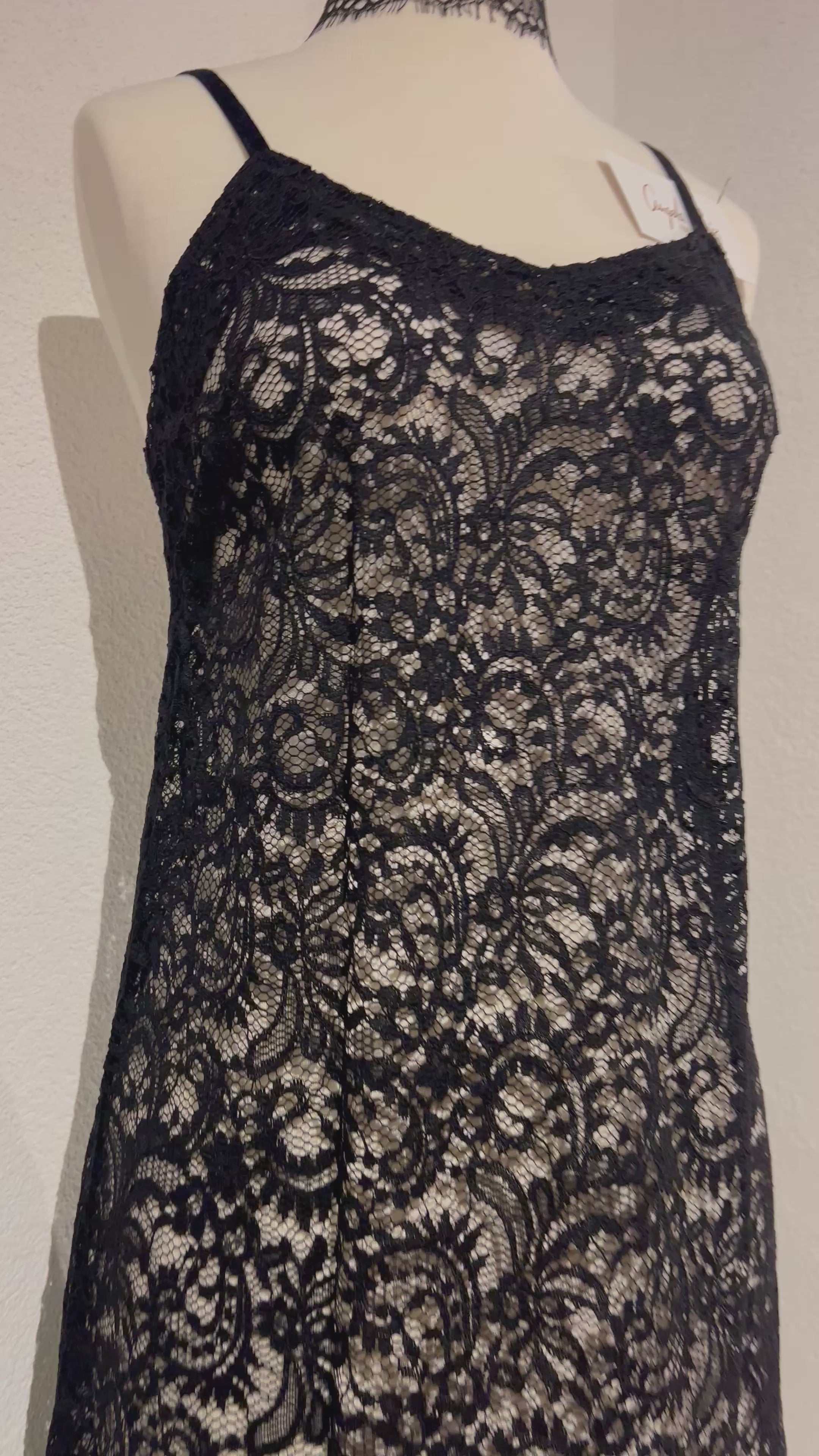 Nuisette en dentelle noire